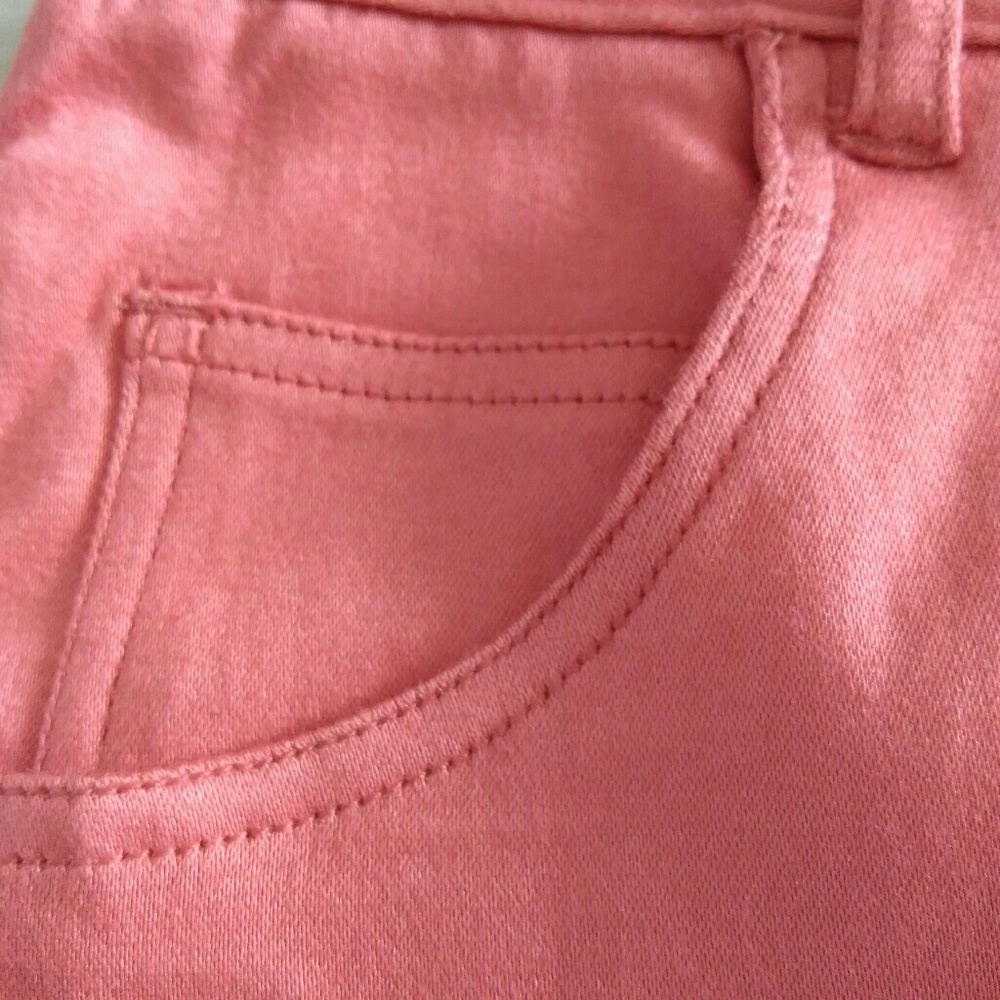 EUROPA size 8 mini skirt with pockets